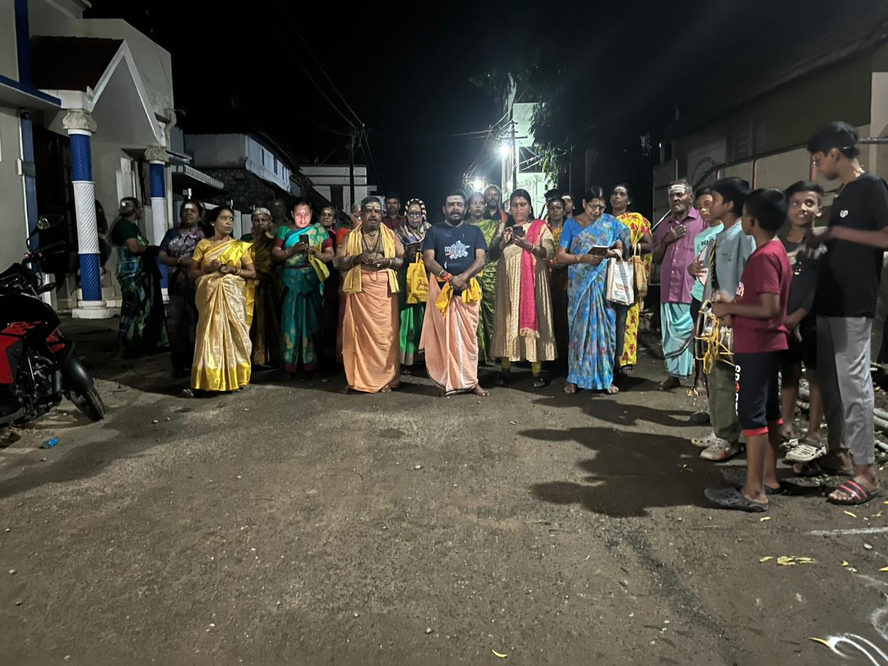 SreeMadam Derisanamcope 6th Year Margazhi Month Thiruvempavai Veedhi Ula “Second Day” 17-12-2025 Wednesday Arulmigu Ulaganayagi Udanurai Sri Raghaveswarar Temple Derisanamcope