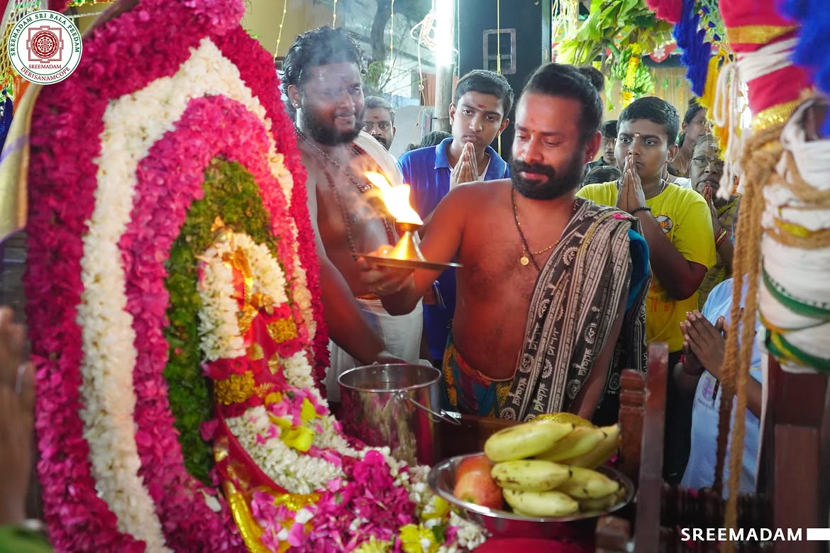 Divine Glimpses of Sri Balatripurasundari Ambal Thiruveethi Ula