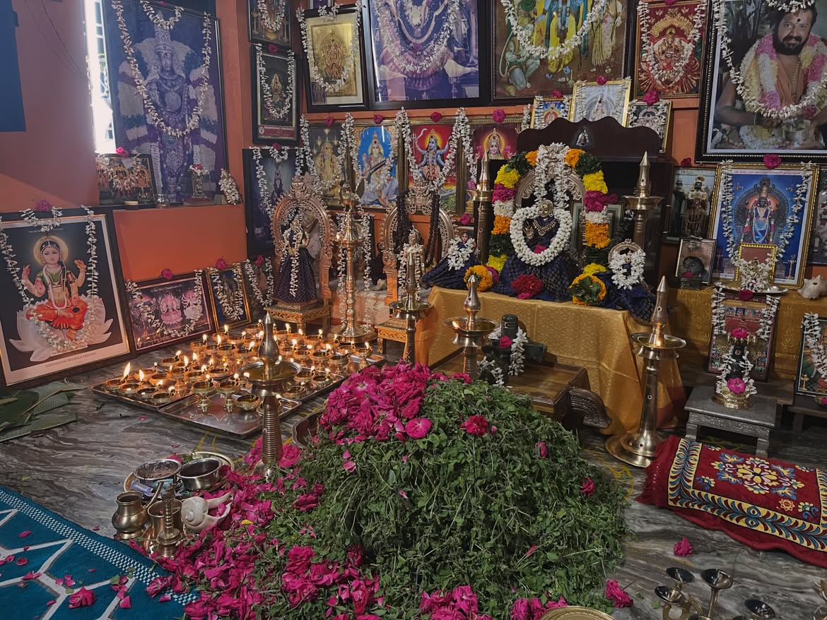 Grand Pournami Pooja & Sri Narayani Abhishegam